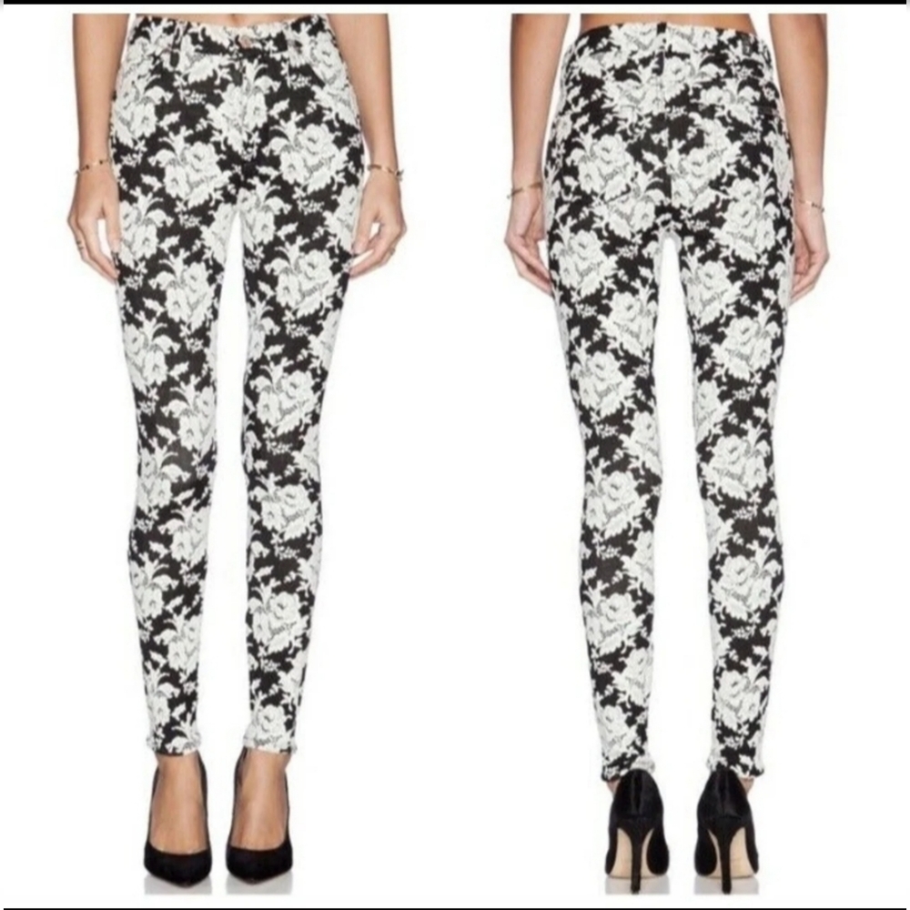 7 for all Mankind Black and White Floral High Rise Skinny size 28